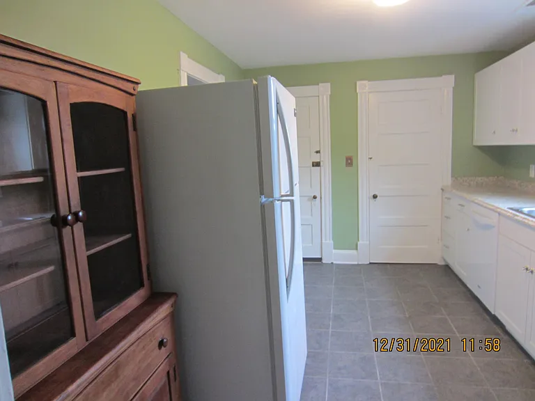 701 Amelia St — Photo 8