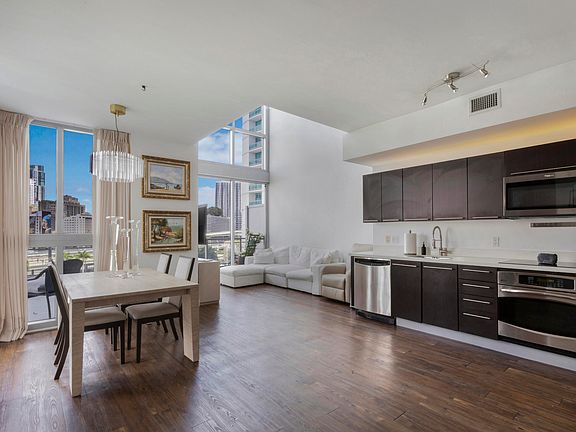 2nd image of 90 SW 3rd Street #Th700a