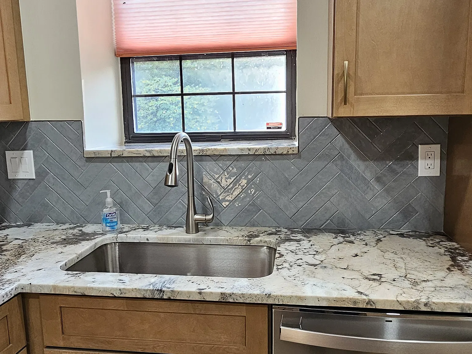 2 bed, 978 sqft, $1,695 — Photo 4