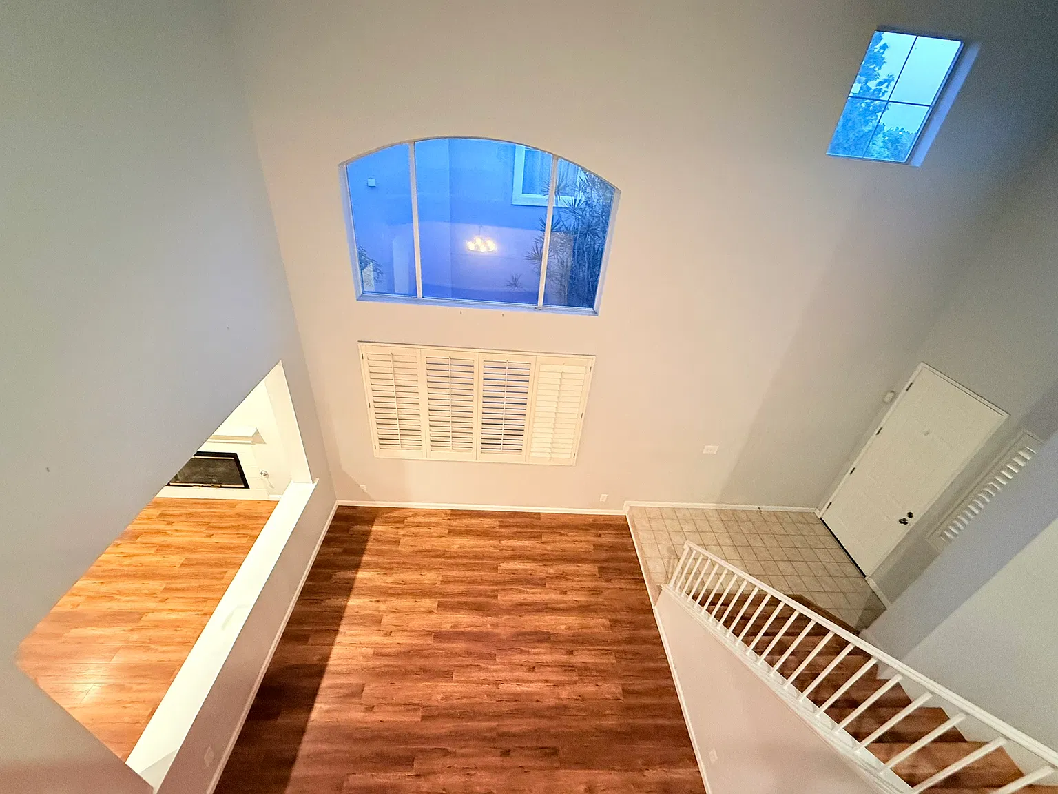 3 bed, 2.5 bath, 1997 sqft, $3,400 — Photo 2