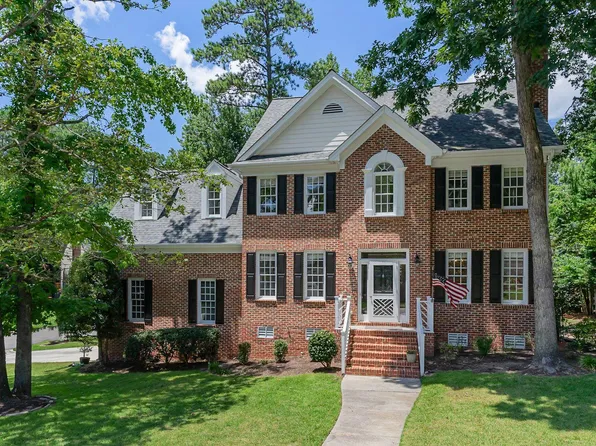 201 Parkgate Dr, Cary, NC 27519