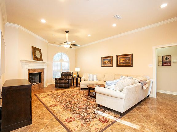 4th image of 3307 Saint Andrews Dr