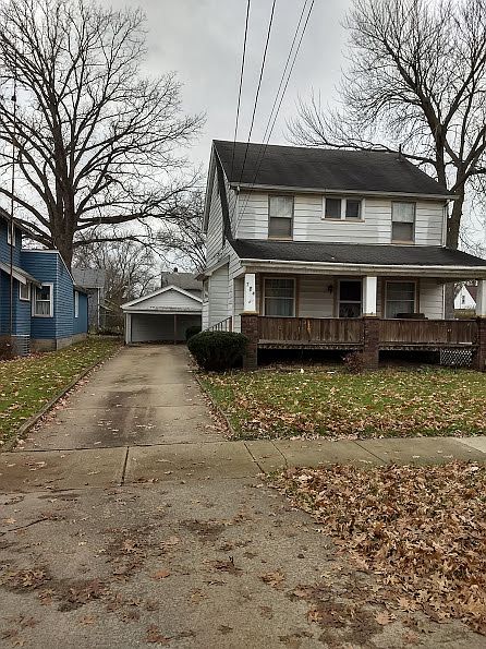 1st image of 784 Willard Ave NE