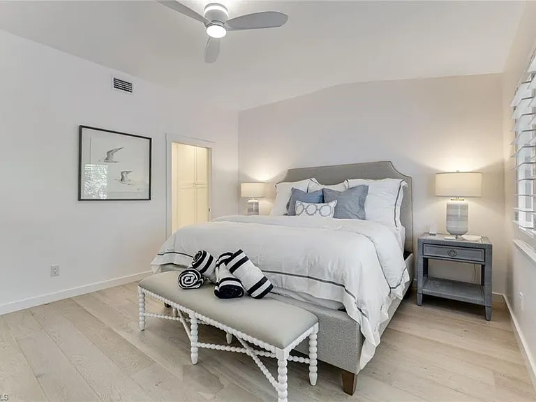 8345 Excalibur Cir #M4 — Photo 8