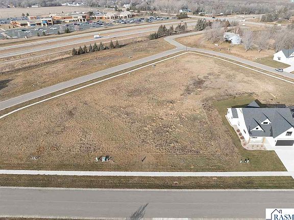 3rd image of 118 Pine Creek Rd