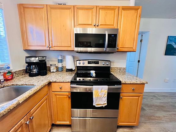 4th image of 204 Adams Ave APT 1