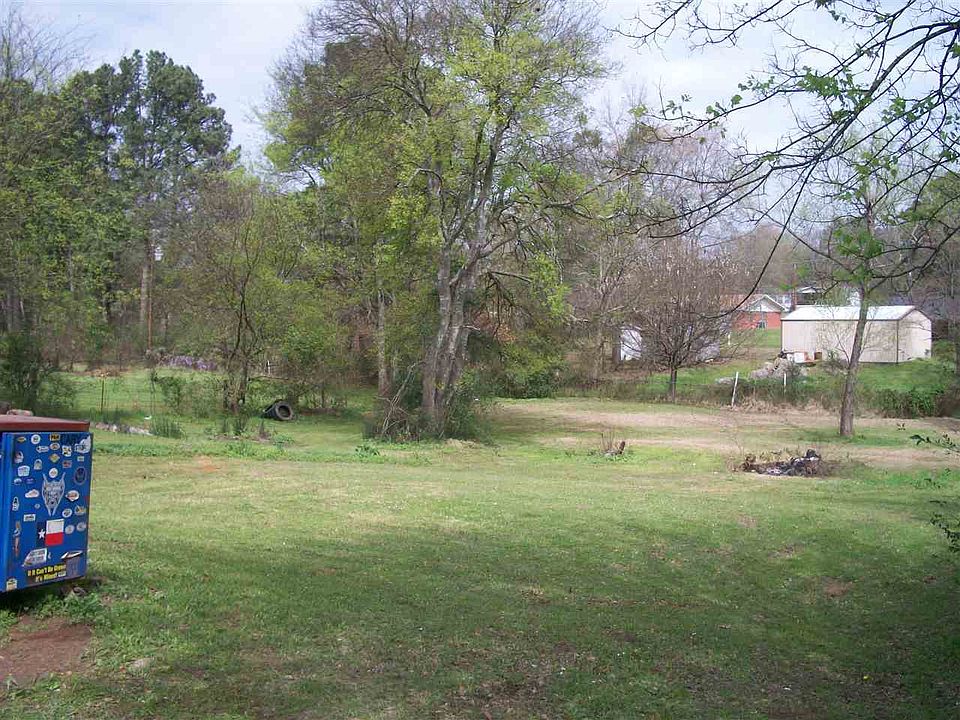 2nd image of 130 E Mountain N