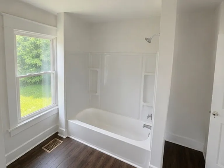 2512 Fox Bridge Rd — Photo 7