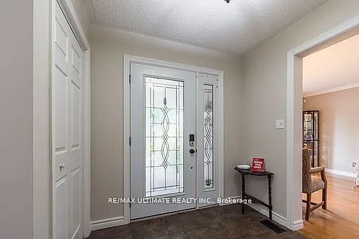 4 bed, $2,700 — Photo 4