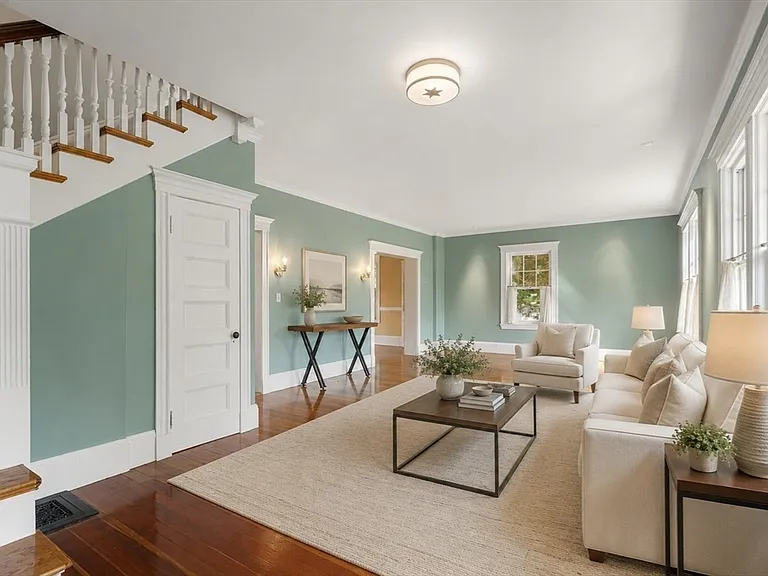 18 Eaton Ct #18 — Photo 11