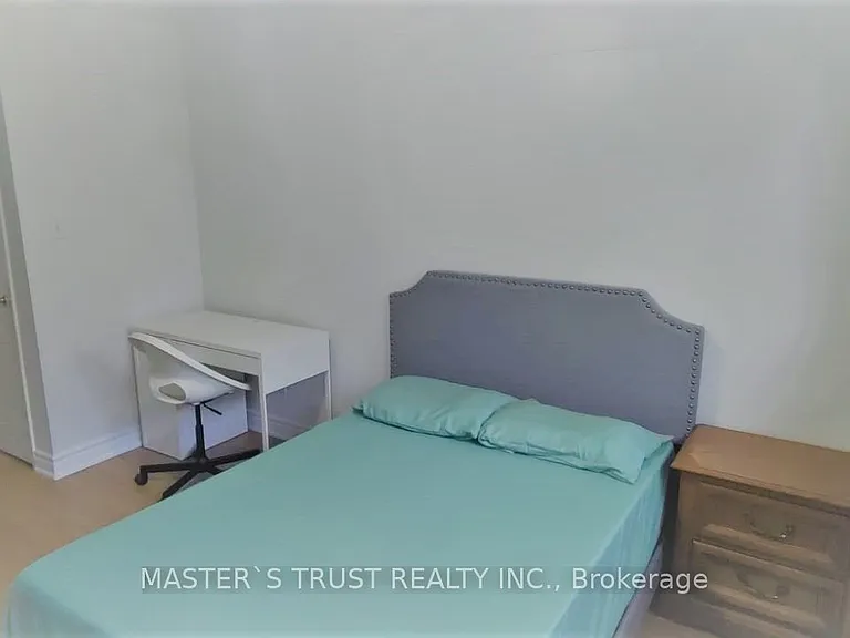 95 Orsett St #1 — Photo 3