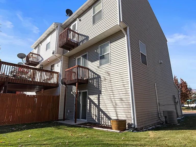 638 Glen Livet Ln — Photo 17