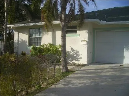 2 bed, 2.0 bath, 2936 sqft, $2,500 — Photo 1