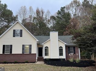 60 Otara Woods Ct, Newnan, GA 30263