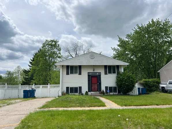 1107 Odessa Dr, Holly, MI 48442