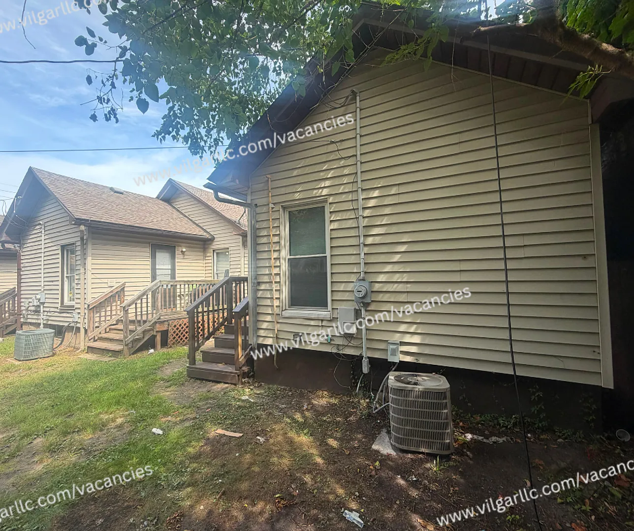 For Rent - 2 Bed, 1 Bath Home — Photo 3