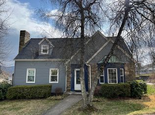 220 Cedar St, Corning, NY 14830