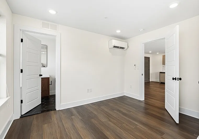 7620 Ridge Ave #14 — Photo 11