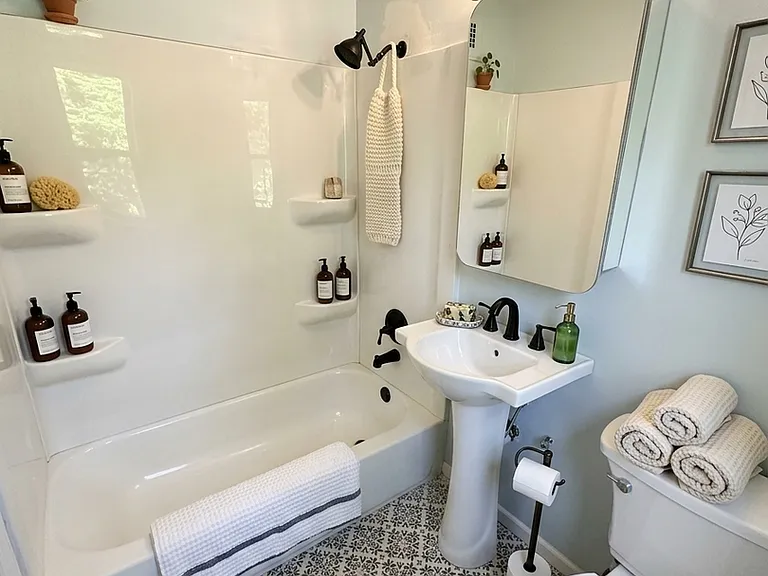 5904-5906 Dendron Ln — Photo 8