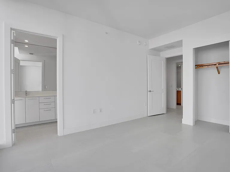 151 N Seabreeze Blvd #1204 — Photo 40