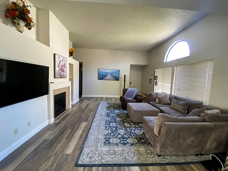 1940 Sierra Highlands Dr — Photo 30