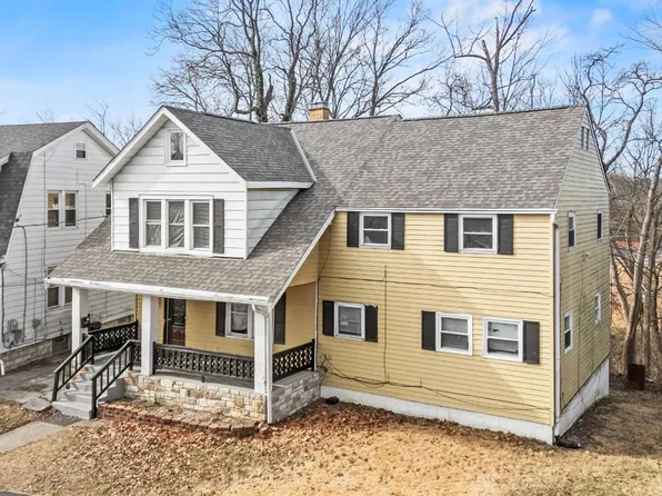 3 Baker Cir, Cincinnati, OH 45212