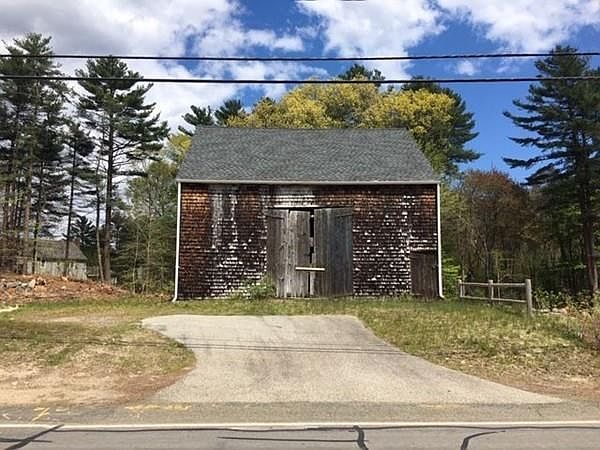 2nd image of 259 Main St