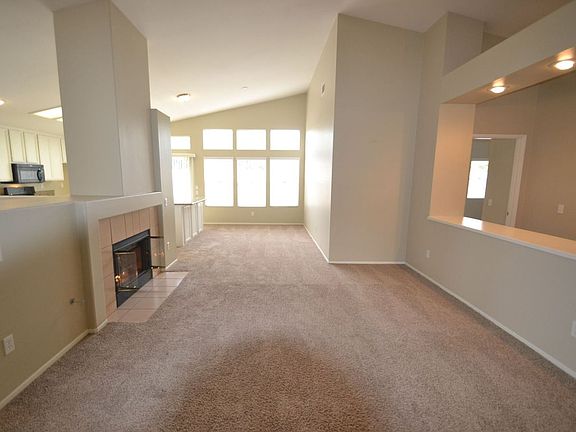 3rd image of 1281 New England Dr