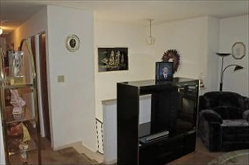 Thumbnail 12