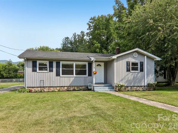 363 Killian St, Waynesville, NC 28786