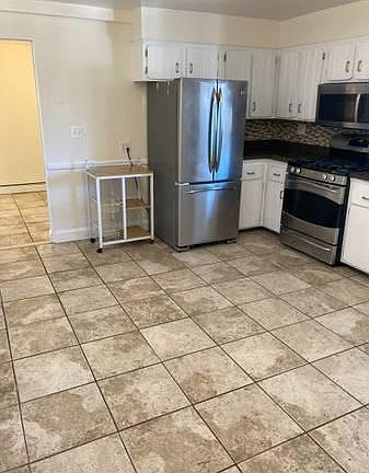 2nd image of 147 Bennett Ave #1