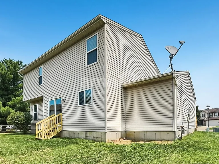 233 Saddle Creek Ln — Photo 17