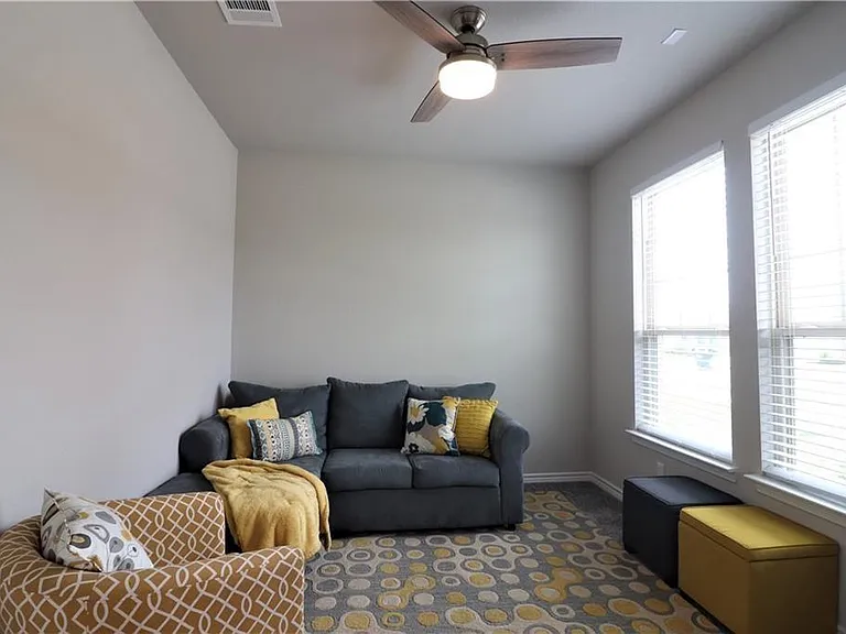 5413 Vanner Path — Photo 10