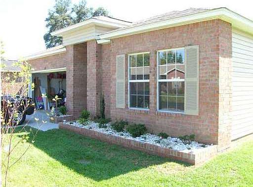2nd image of 601 Saleta St