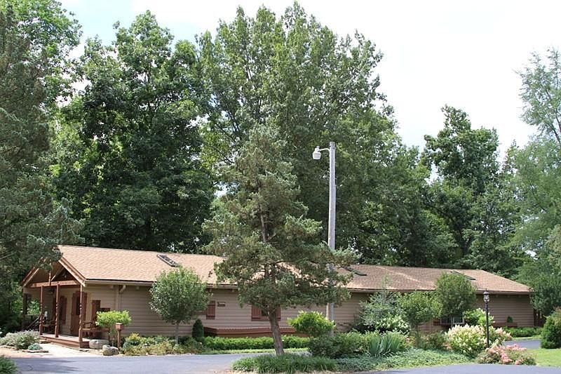 1st image of 2 Pine Lake Dr