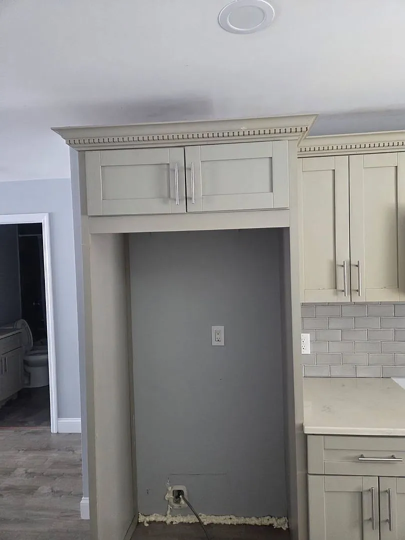 87 Lexington Ave — Photo 2