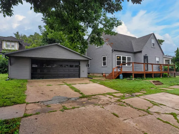 504 Randall St, Reinbeck, IA 50669
