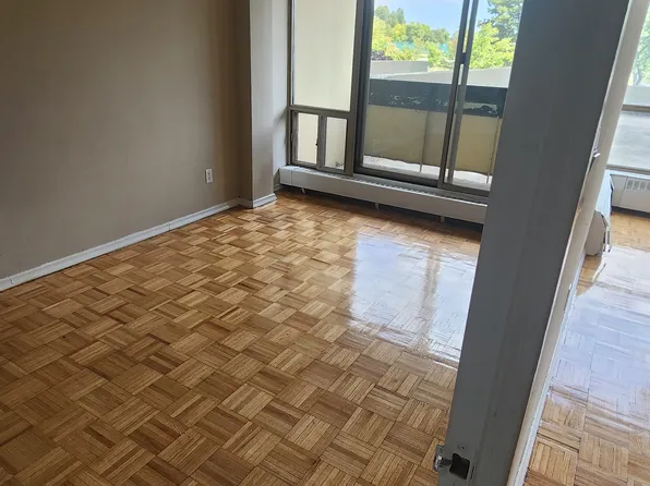 Maplegrove Apartments, 35 Fountainhead Rd, Toronto, ON M3J 2V7