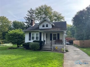 2052 Hogarth Rd, Toledo, OH 43615