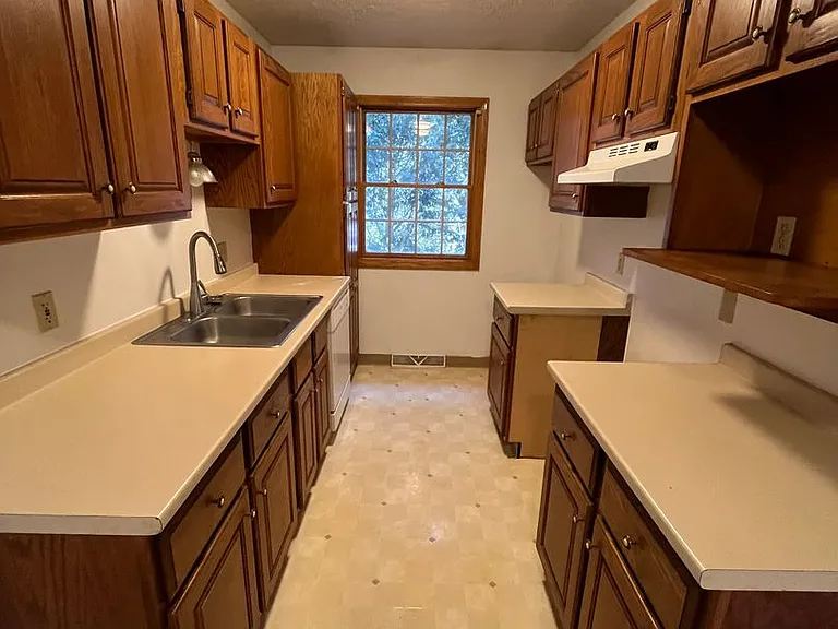 Millstream Apartments — Photo 12