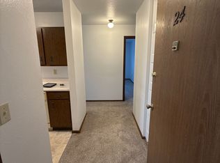 1506 10th Ave NE #24, Jamestown, ND 58401