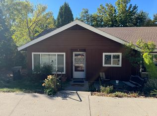 103 S A St, Mount Shasta, CA 96067