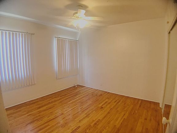 5th image of 544 S Mariposa St