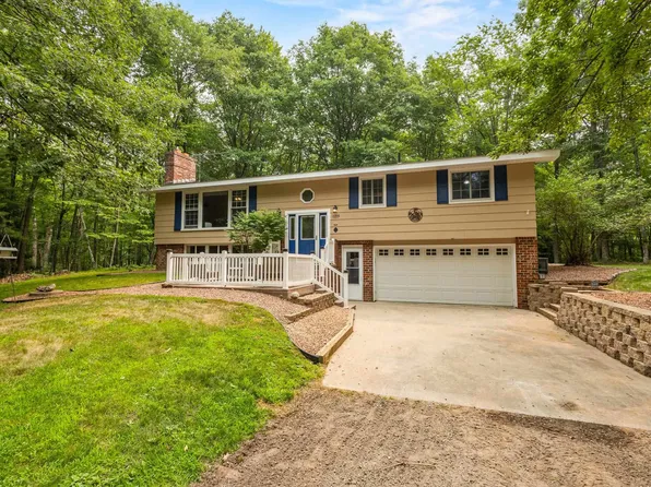 N1408 S 3rd Dr, Menominee, MI 49858