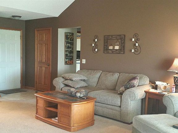4th image of 1515 Southview Dr