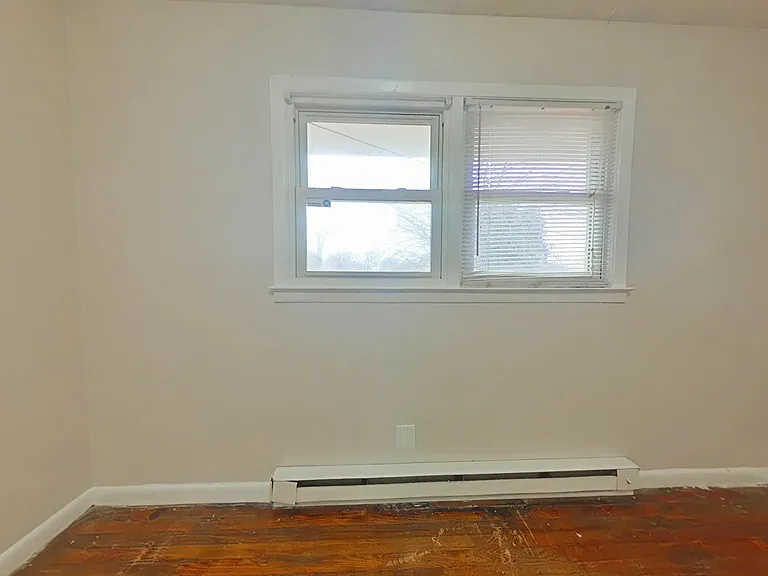 3401 Martin Ave — Photo 14
