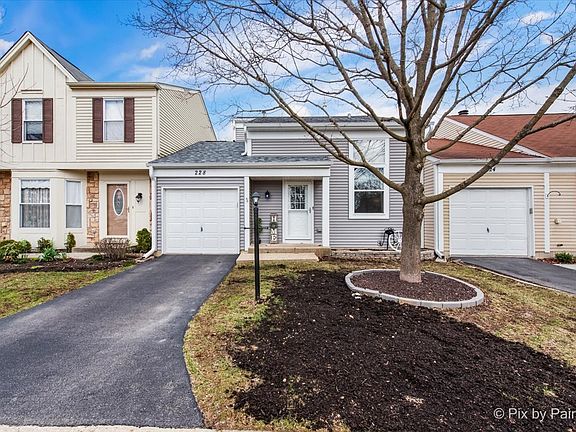 4th image of 228 W Dartmoor Ave