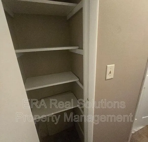 1290 Beechwood Rd — Photo 17