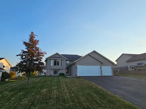 408 Dakota Ave, Roberts, WI 54023