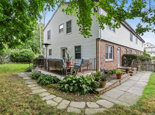 209 Seaside Ave APT 5, Stamford, CT 06902